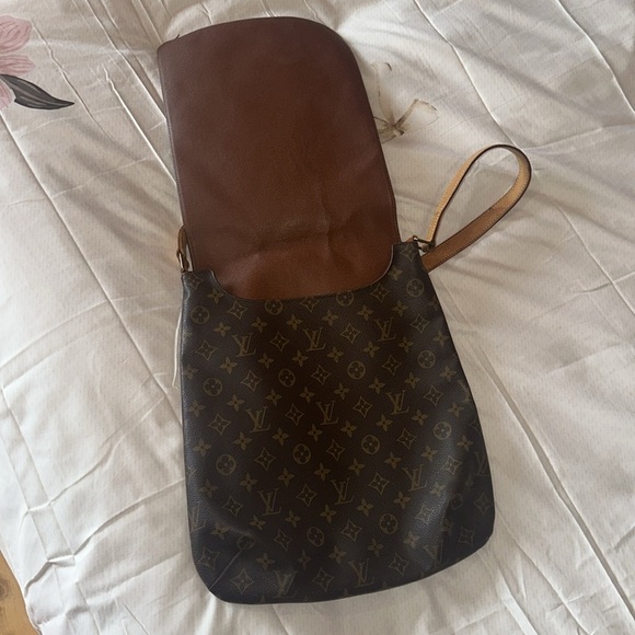 Louis Vuitton Brown Monogram Shoulder Bag - Picture 9 of 12